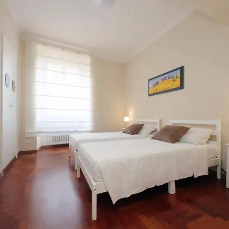 Elegant And Spacious Apartment, Vespasiano 9 Appartement *